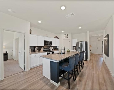 5616 Portlaw Lane - Photo Thumbnail 6