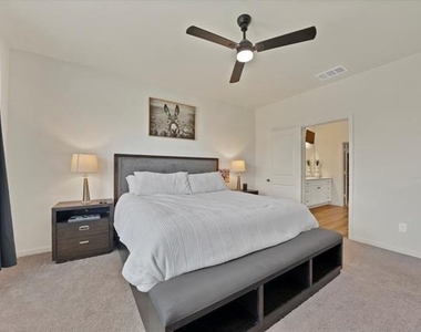 5616 Portlaw Lane - Photo Thumbnail 12