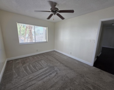 5686 Rock Island Road - Photo Thumbnail 14