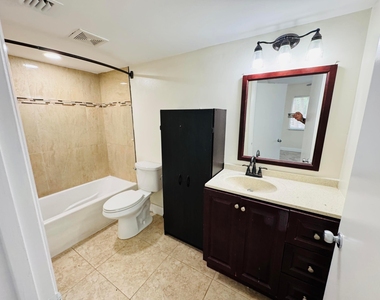 5686 Rock Island Road - Photo Thumbnail 5