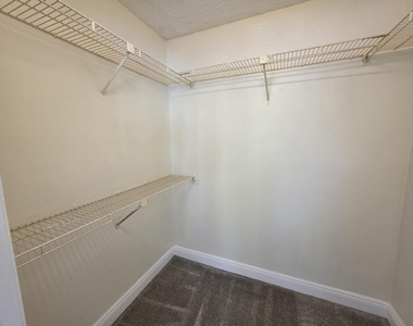 5686 Rock Island Road - Photo Thumbnail 16