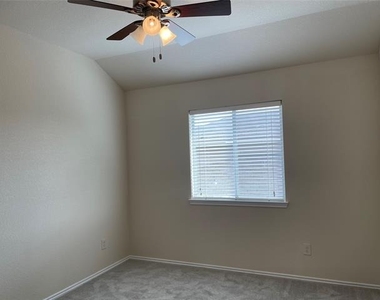 1013 Camp Verde Drive - Photo Thumbnail 38