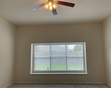 1013 Camp Verde Drive - Photo Thumbnail 23