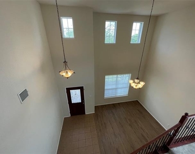 1013 Camp Verde Drive - Photo Thumbnail 22