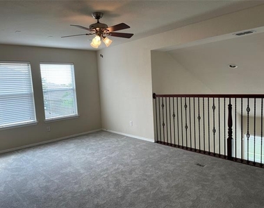 1013 Camp Verde Drive - Photo Thumbnail 24