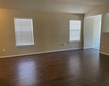 2328 Gabriel Drive - Photo Thumbnail 4