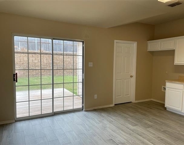 2328 Gabriel Drive - Photo Thumbnail 9