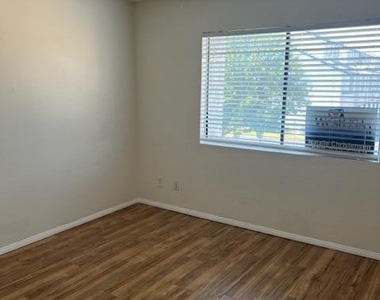 3716 E University Drive - Photo Thumbnail 9