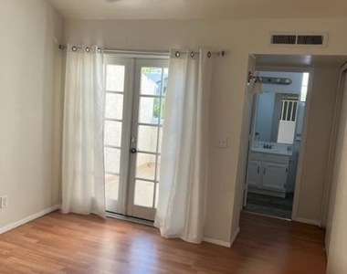 3716 E University Drive - Photo Thumbnail 11