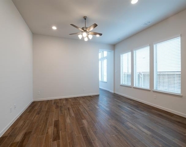 9316 Paintbrush Drive - Photo Thumbnail 22