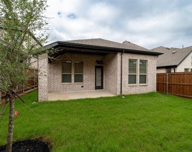 9316 Paintbrush Drive - Photo Thumbnail 24