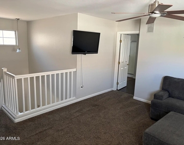 451 W Mountain Sage Drive - Photo Thumbnail 8