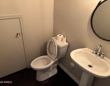 451 W Mountain Sage Drive - Photo Thumbnail 12