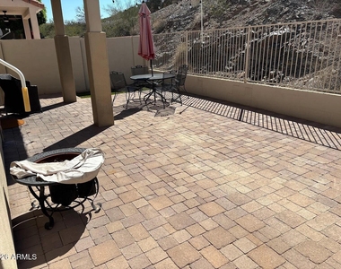 451 W Mountain Sage Drive - Photo Thumbnail 14