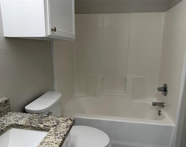 12905 Kleberg Road - Photo Thumbnail 13