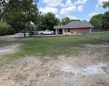 12905 Kleberg Road - Photo Thumbnail 21