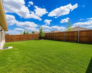 1714 Deer Chase Drive - Photo Thumbnail 4