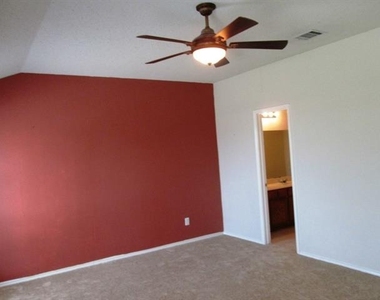 9102 Gaspard Court - Photo Thumbnail 11