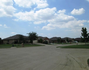 9102 Gaspard Court - Photo Thumbnail 18
