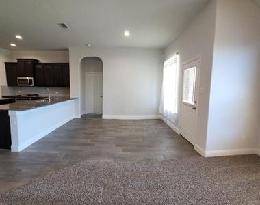 1801 Spinnaker Drive - Photo Thumbnail 5