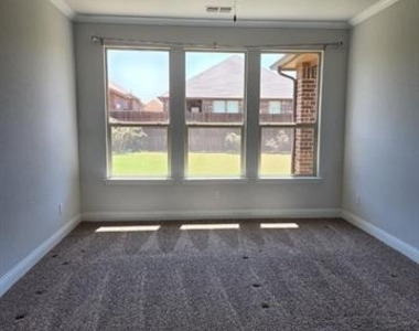 1801 Spinnaker Drive - Photo Thumbnail 6