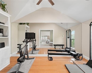 8319 Midway Road - Photo Thumbnail 17