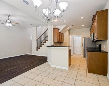 241 Barrington Lane - Photo Thumbnail 5
