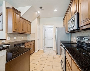 241 Barrington Lane - Photo Thumbnail 8