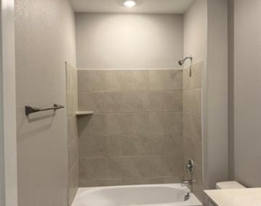500 Mill Trace Way - Photo Thumbnail 21