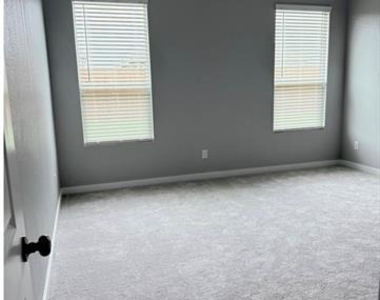 500 Mill Trace Way - Photo Thumbnail 18