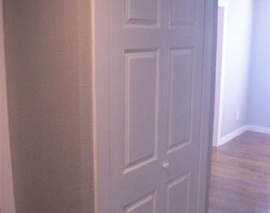5728 Curzon Avenue - Photo Thumbnail 8