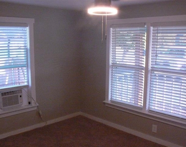 5728 Curzon Avenue - Photo Thumbnail 9