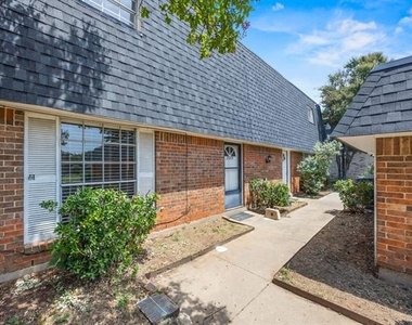 2019 Fleur De Lis Court - Photo Thumbnail 2