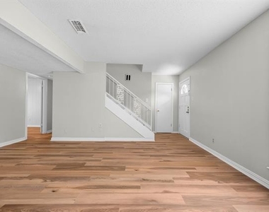 2019 Fleur De Lis Court - Photo Thumbnail 5