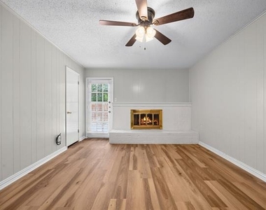 2019 Fleur De Lis Court - Photo Thumbnail 16