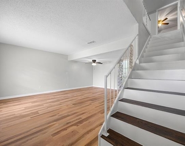 2019 Fleur De Lis Court - Photo Thumbnail 19