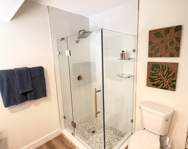 948 Canal Circle - Photo Thumbnail 17