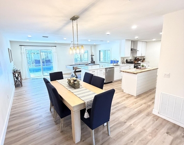 948 Canal Circle - Photo Thumbnail 9