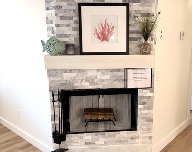 948 Canal Circle - Photo Thumbnail 13