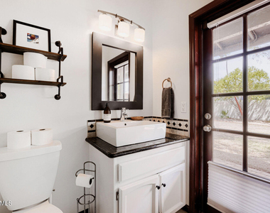 5344 E Shaw Butte Drive - Photo Thumbnail 23