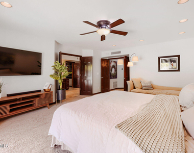 5344 E Shaw Butte Drive - Photo Thumbnail 18
