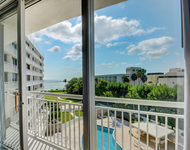 2780 S Ocean Boulevard - Photo Thumbnail 10