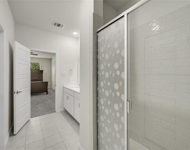 1117 Goldfinch Drive - Photo Thumbnail 12