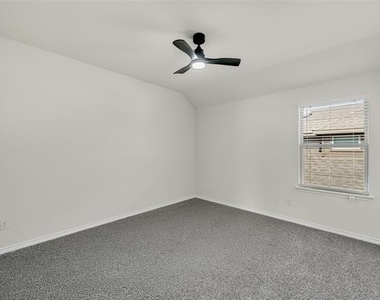 1117 Goldfinch Drive - Photo Thumbnail 23