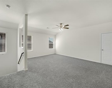 1117 Goldfinch Drive - Photo Thumbnail 19