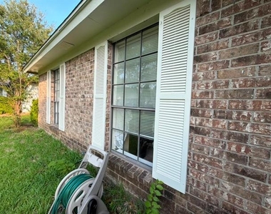 1824 Briar Run - Photo Thumbnail 27