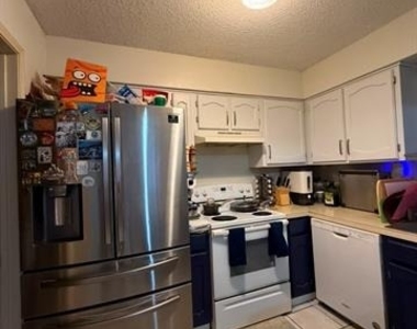 1824 Briar Run - Photo Thumbnail 12