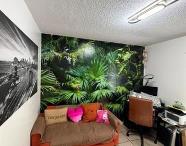 1824 Briar Run - Photo Thumbnail 17