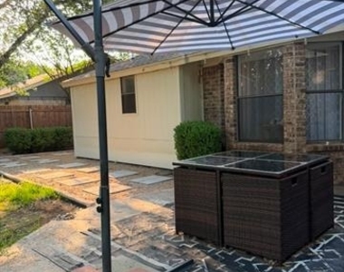 1824 Briar Run - Photo Thumbnail 24