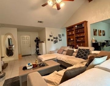 1824 Briar Run - Photo Thumbnail 6